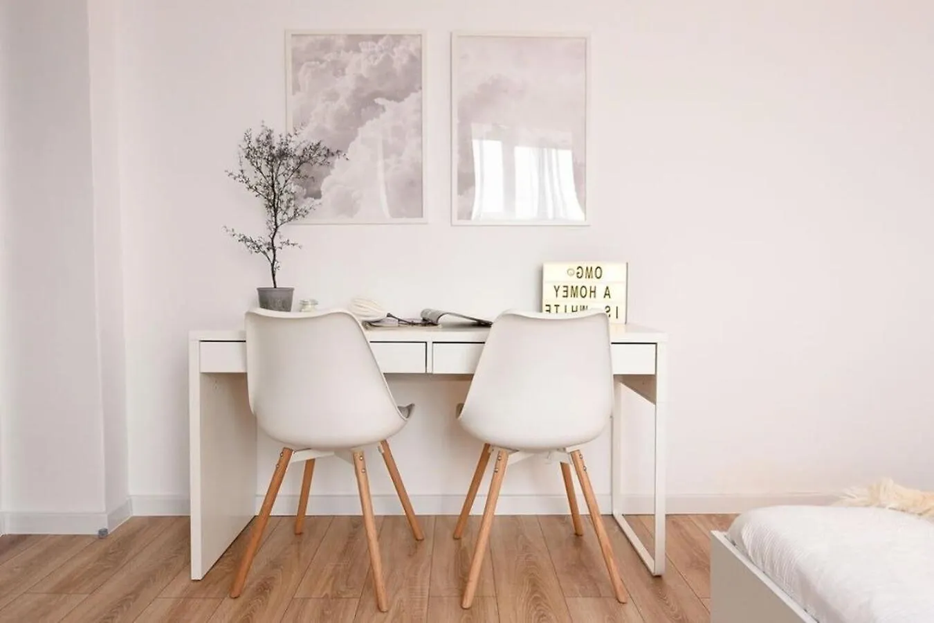 White Heaven Hideout Apartment Bucharest